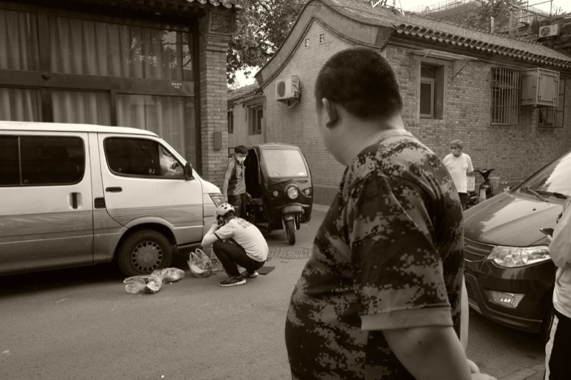 胡同中的日常瞬间 月亮 11