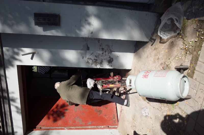 胡同中的日常瞬间 月亮 12