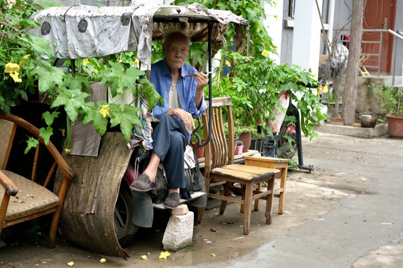 胡同中的日常瞬间 月亮 5